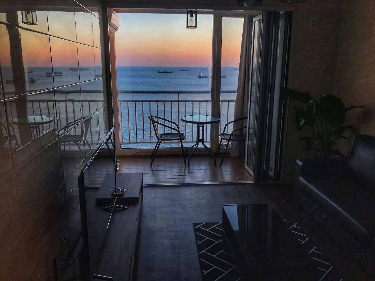 Ocean View Hamji Homestay Busan South Korea